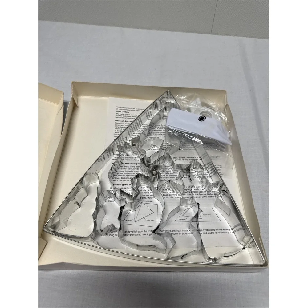 Vintage 1985 Fox Run Nativity Baking Set Metal Cookie Cutters Manger Scene New